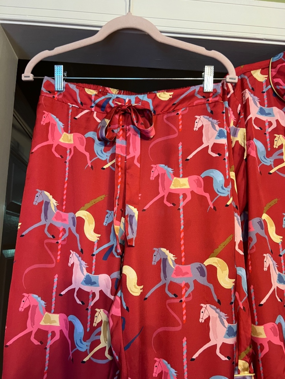 NWOT Women's Karen Mabon Carousel Horse Satin Sleep Pajama Set Size XS - Picture 4 of 4
